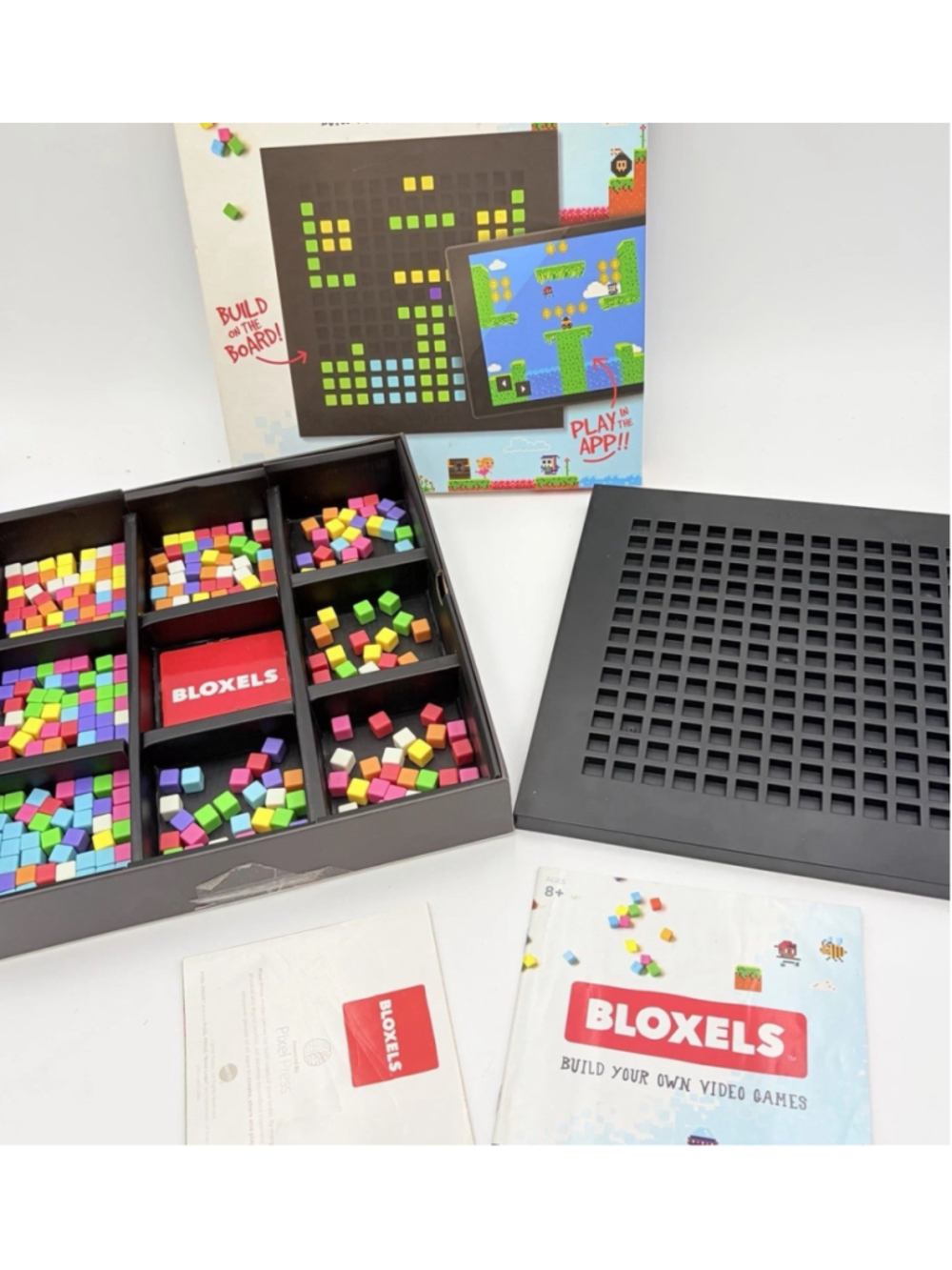 Mattel BLOXELS Build Your Own Video Games Starter Kit 320 Blocks Complete 2016
